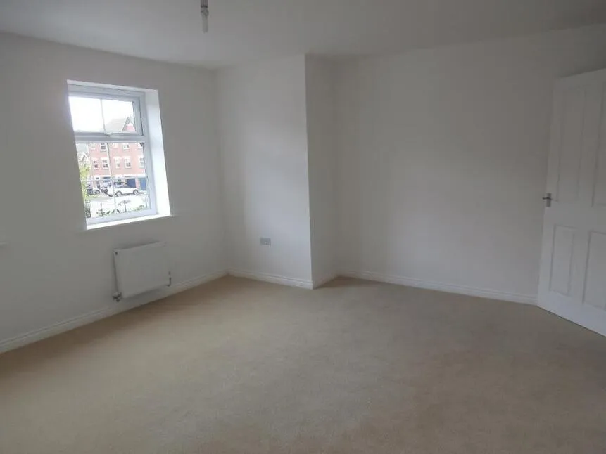 Grey Meadow Road, Ilkeston, Derbyshire, DE7, photo 3