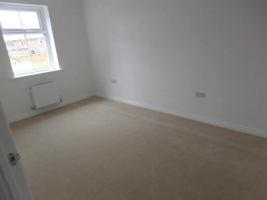 Grey Meadow Road, Ilkeston, Derbyshire, DE7, photo 7