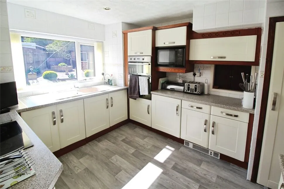 Bentley Road, Chapeltown, Sheffield, S35, photo 5