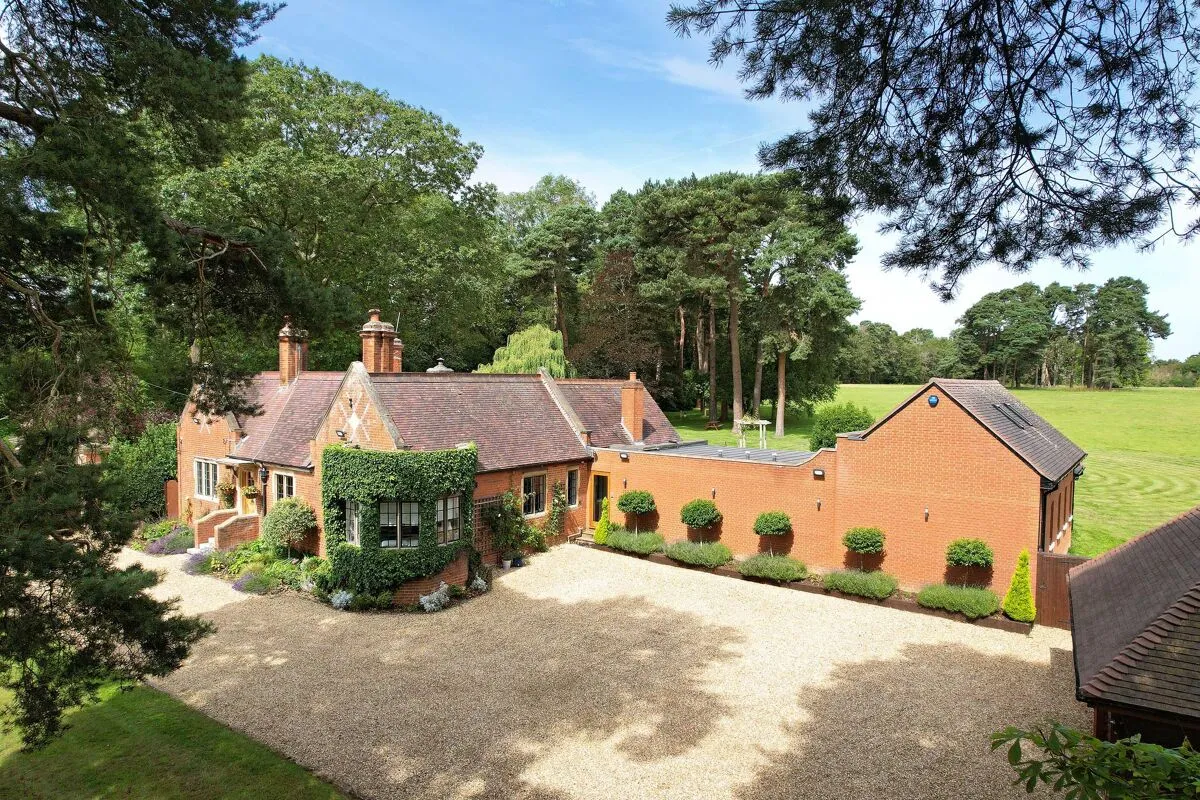 Ridge Lane, Newnham, RG27, photo 21