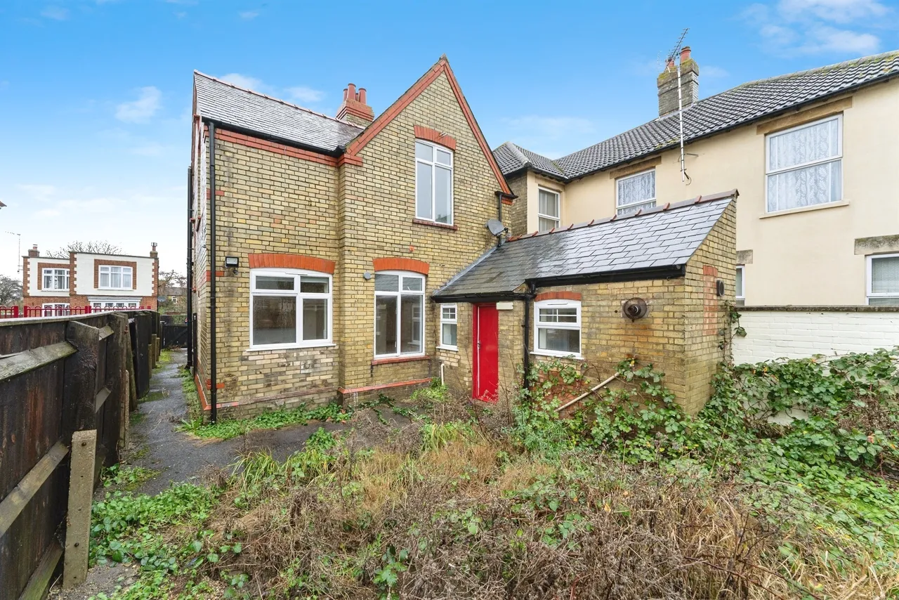 Burrowmoor Road, March, photo 3