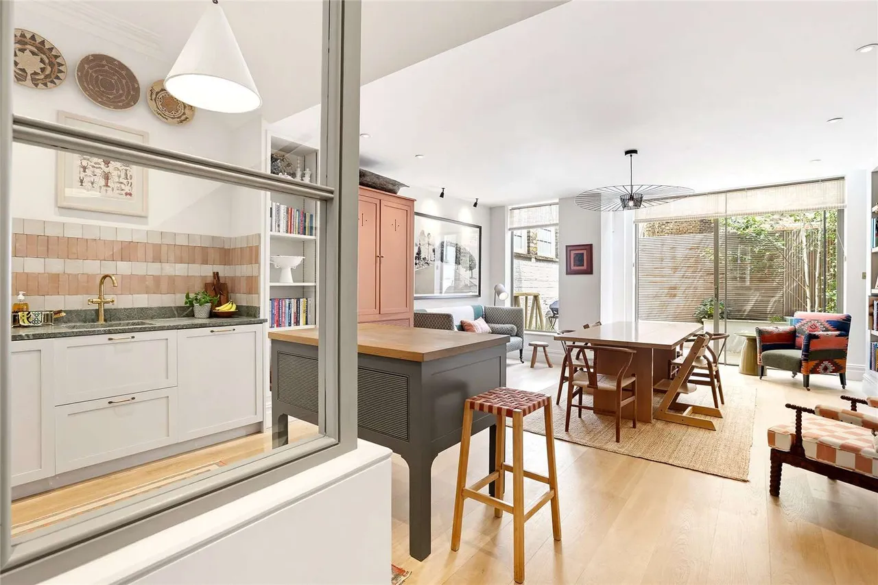 Juer Street, London, SW11 4RE, photo 2