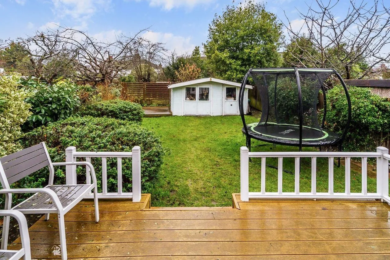 Myrtle Grove, New Malden KT3 3LF, photo 11