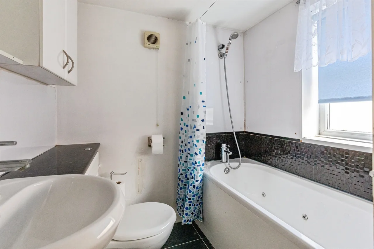 Pratt Road, Rushden, photo 11