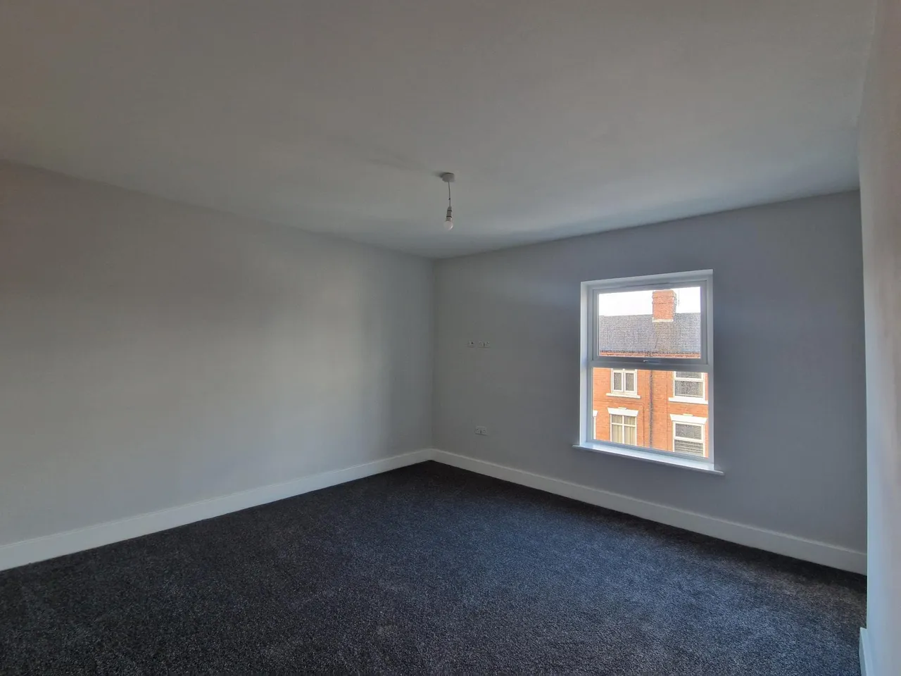 High Street, Wollaston, photo 7