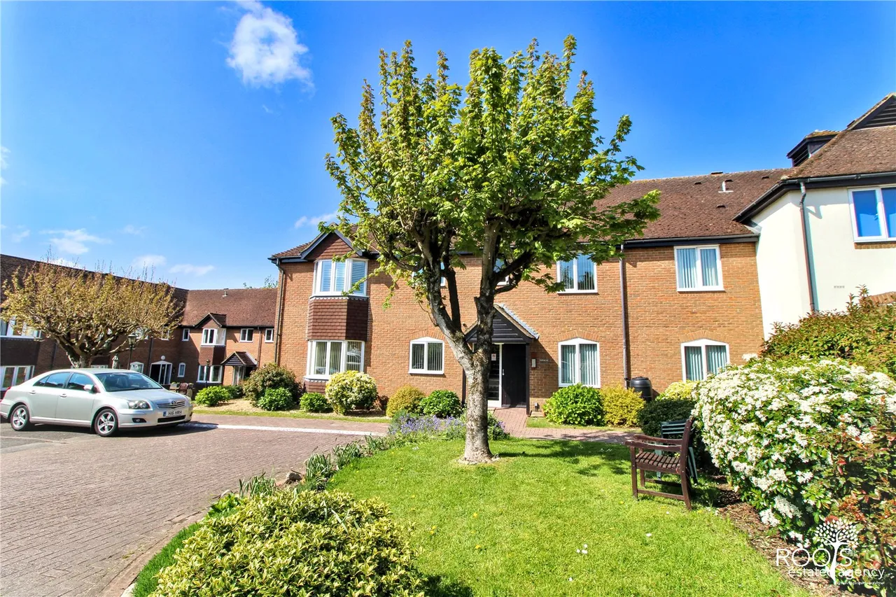 Thatcham, Berkshire, photo 8