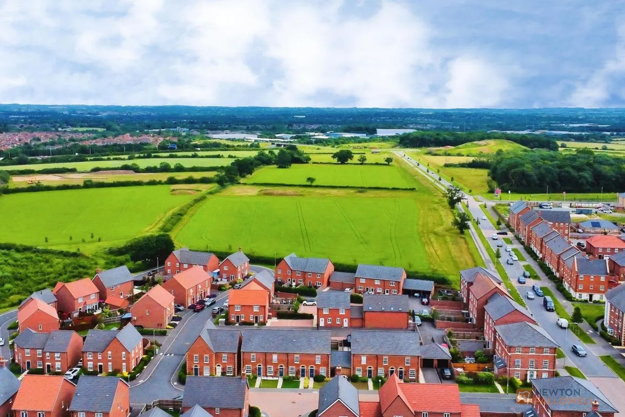 North Esk Way, Lubbesthorpe, LE19, photo 4