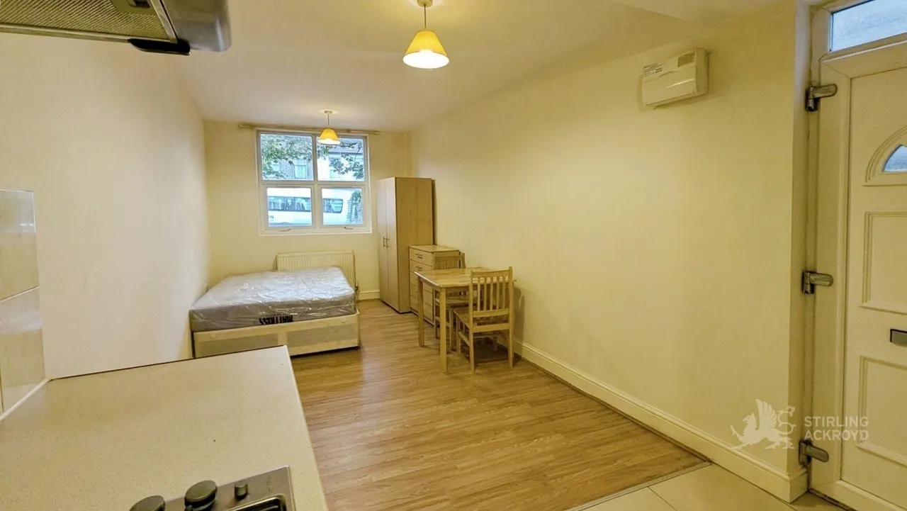 Lower Addiscombe Road, Croydon, CR0, photo 5