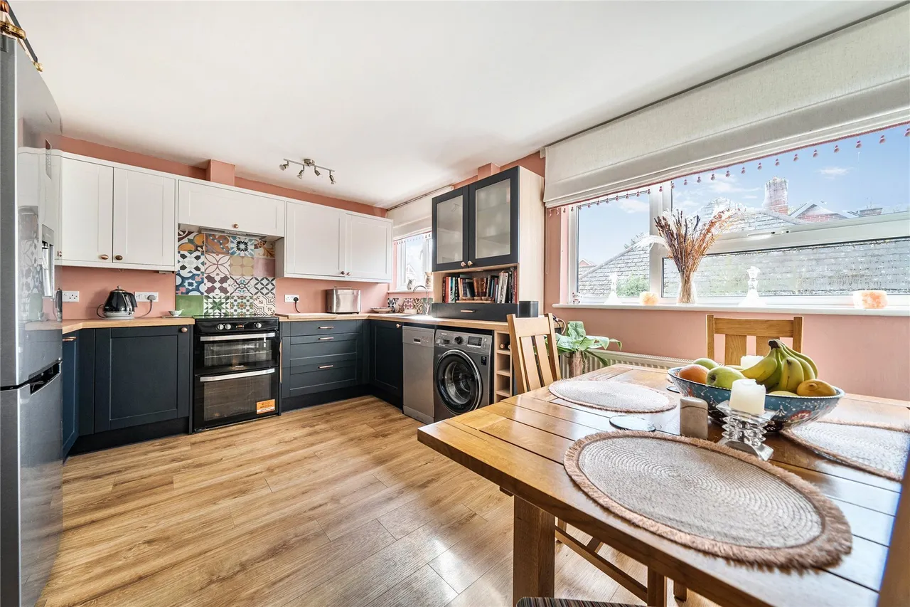 Caveside Close, Chislehurst, BR7, photo 17