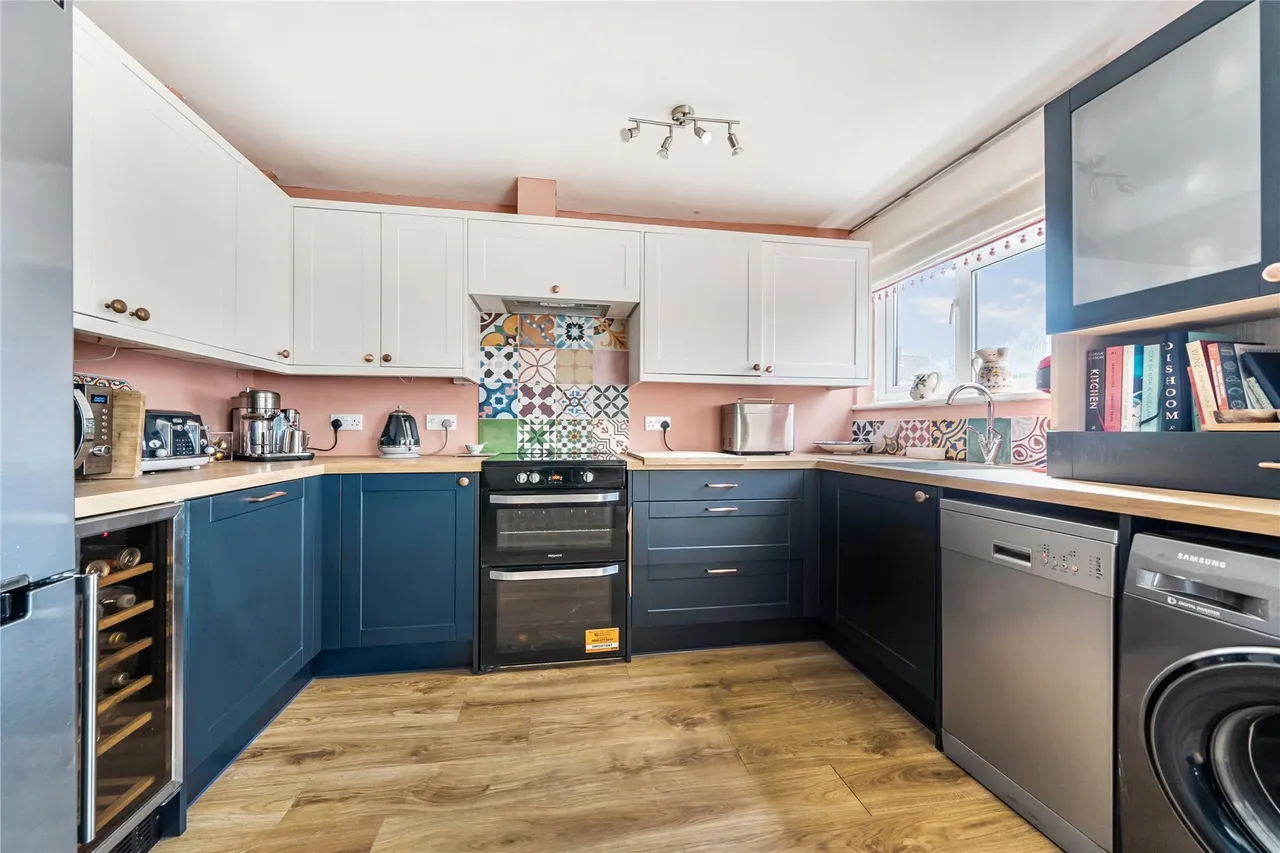 Caveside Close, Chislehurst, BR7, photo 4