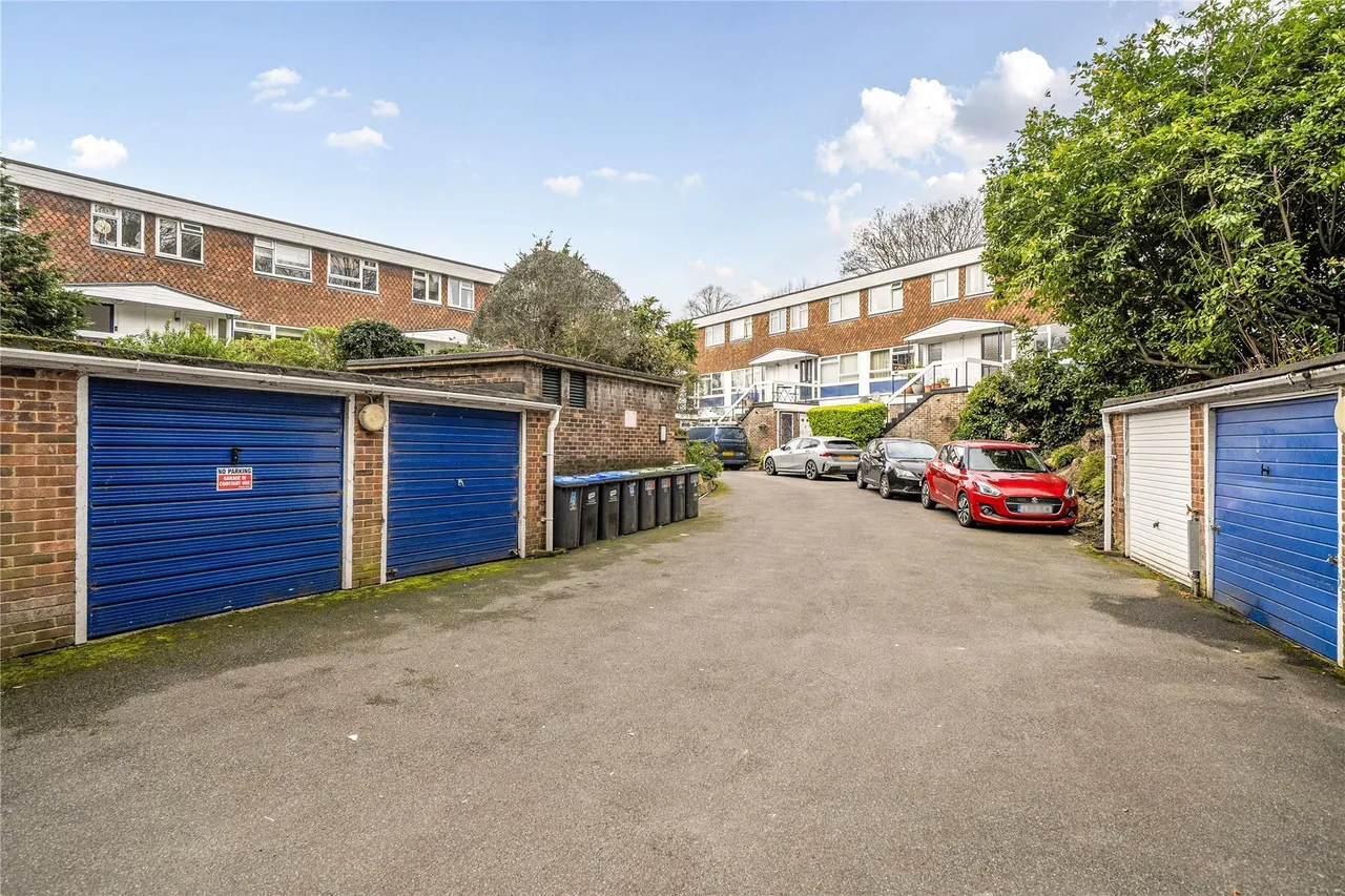 Caveside Close, Chislehurst, BR7, photo 10