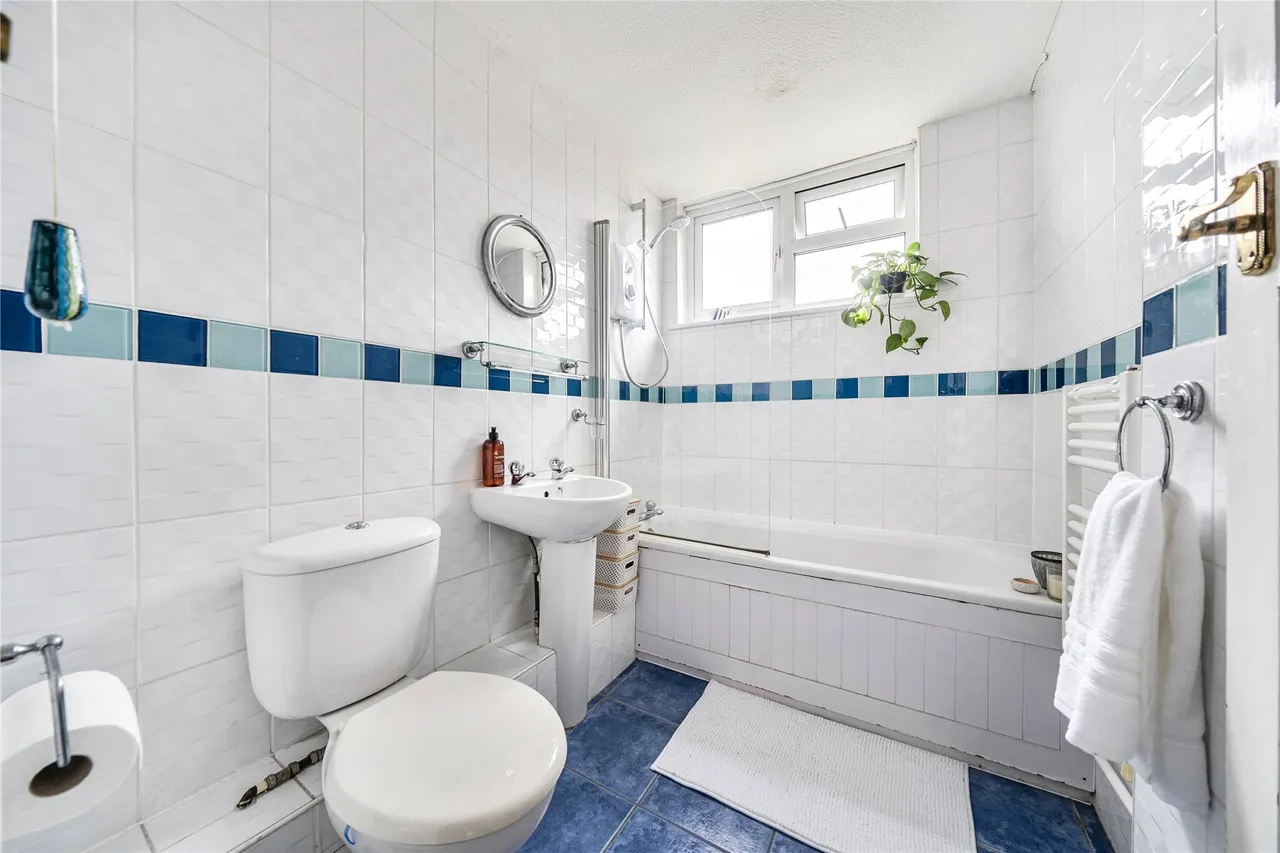 Caveside Close, Chislehurst, BR7, photo 9
