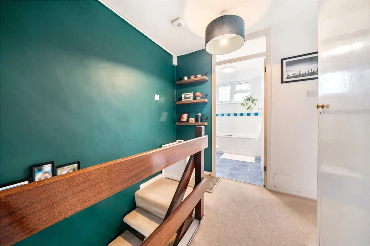 Caveside Close, Chislehurst, BR7, photo 19
