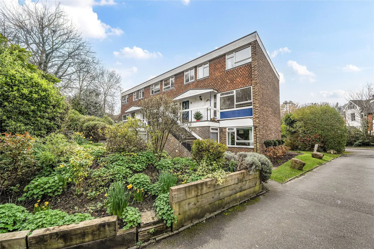 Caveside Close, Chislehurst, BR7, photo 29