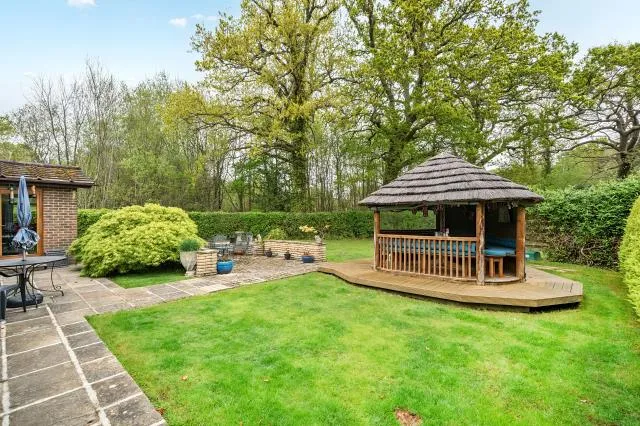 Stafford Lake, Knaphill, GU21, photo 21