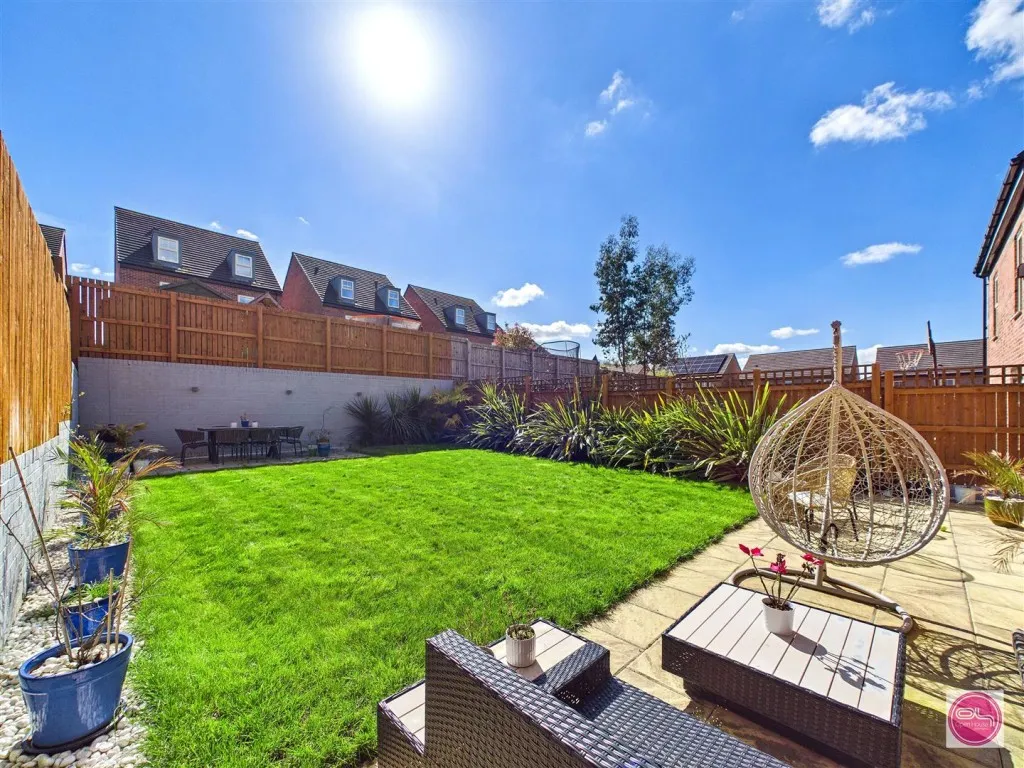 Claymills Close, Burton-On-Trent, DE15, photo 34