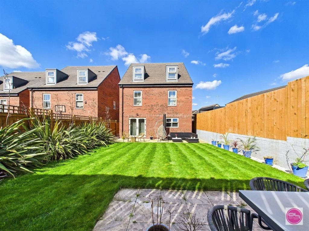 Claymills Close, Burton-On-Trent, DE15, photo 32