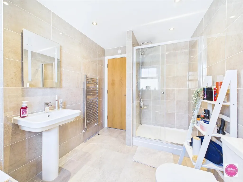 Claymills Close, Burton-On-Trent, DE15, photo 24