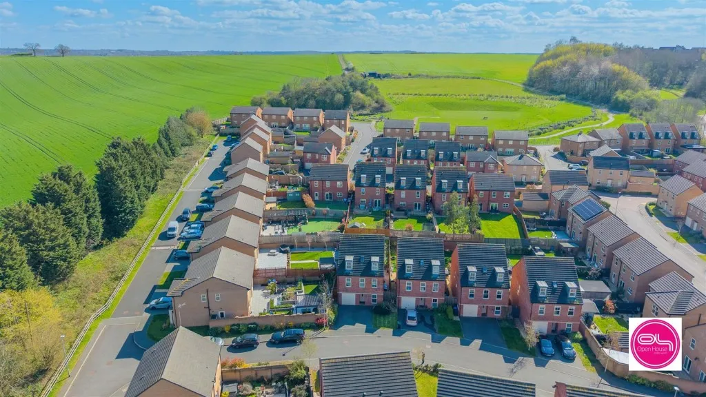 Claymills Close, Burton-On-Trent, DE15, photo 3