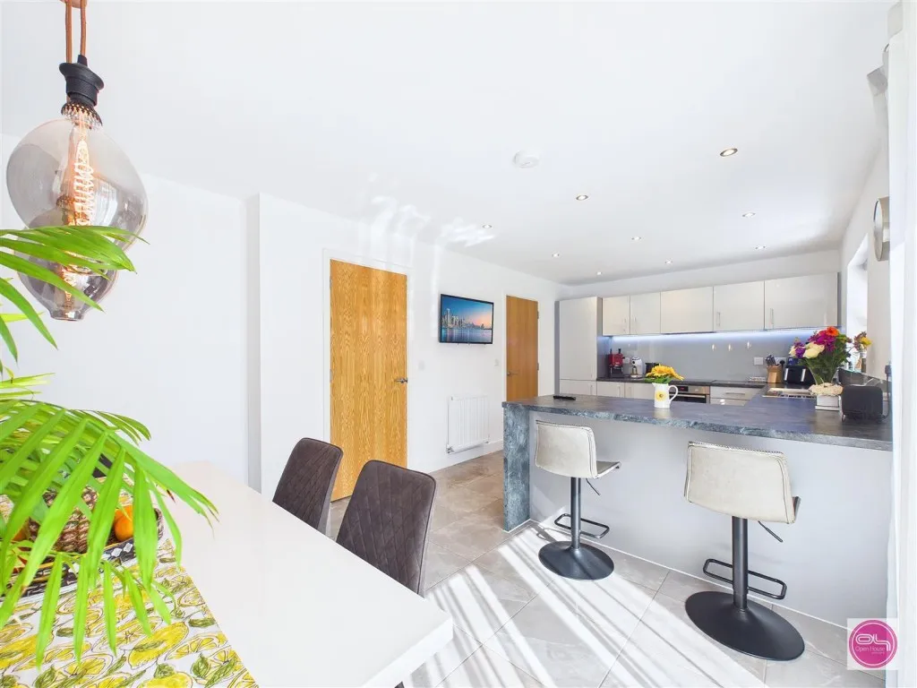 Claymills Close, Burton-On-Trent, DE15, photo 6
