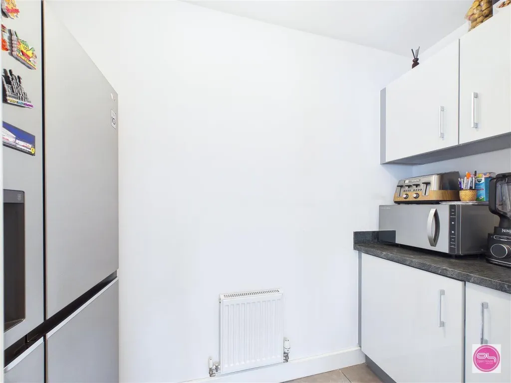 Claymills Close, Burton-On-Trent, DE15, photo 11