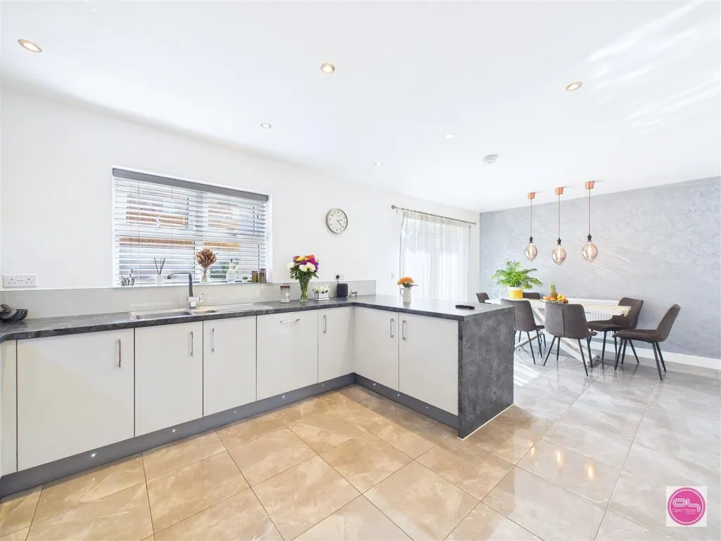 Claymills Close, Burton-On-Trent, DE15, photo 8