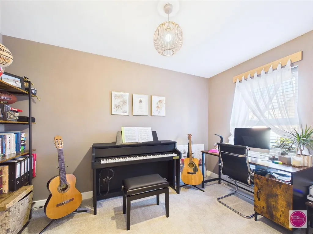 Claymills Close, Burton-On-Trent, DE15, photo 13