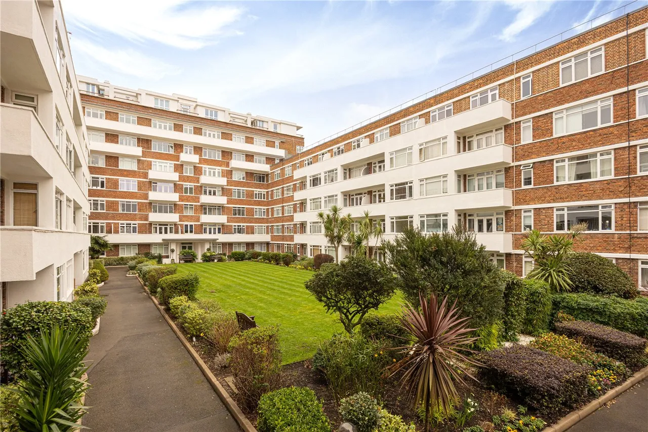 Upper Richmond Road, London, SW15, photo 7