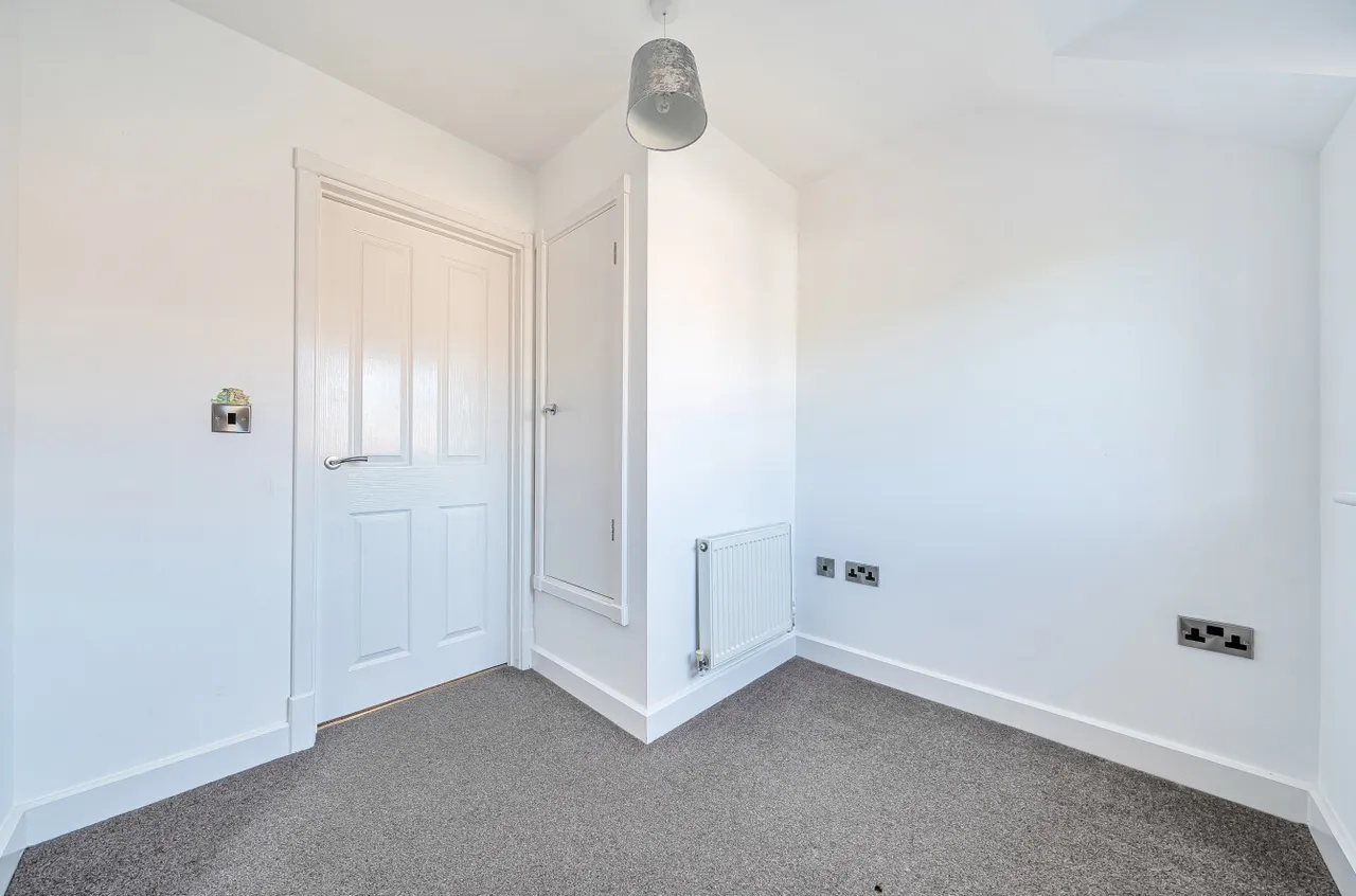 Brynmor Close, Newtown, photo 14