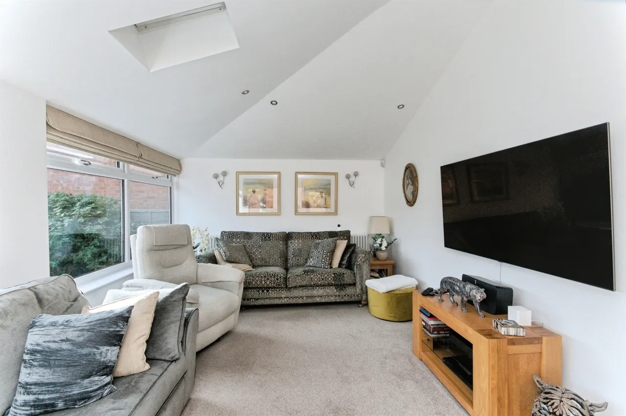 Pride View, Stone Cross, BN24, photo 13