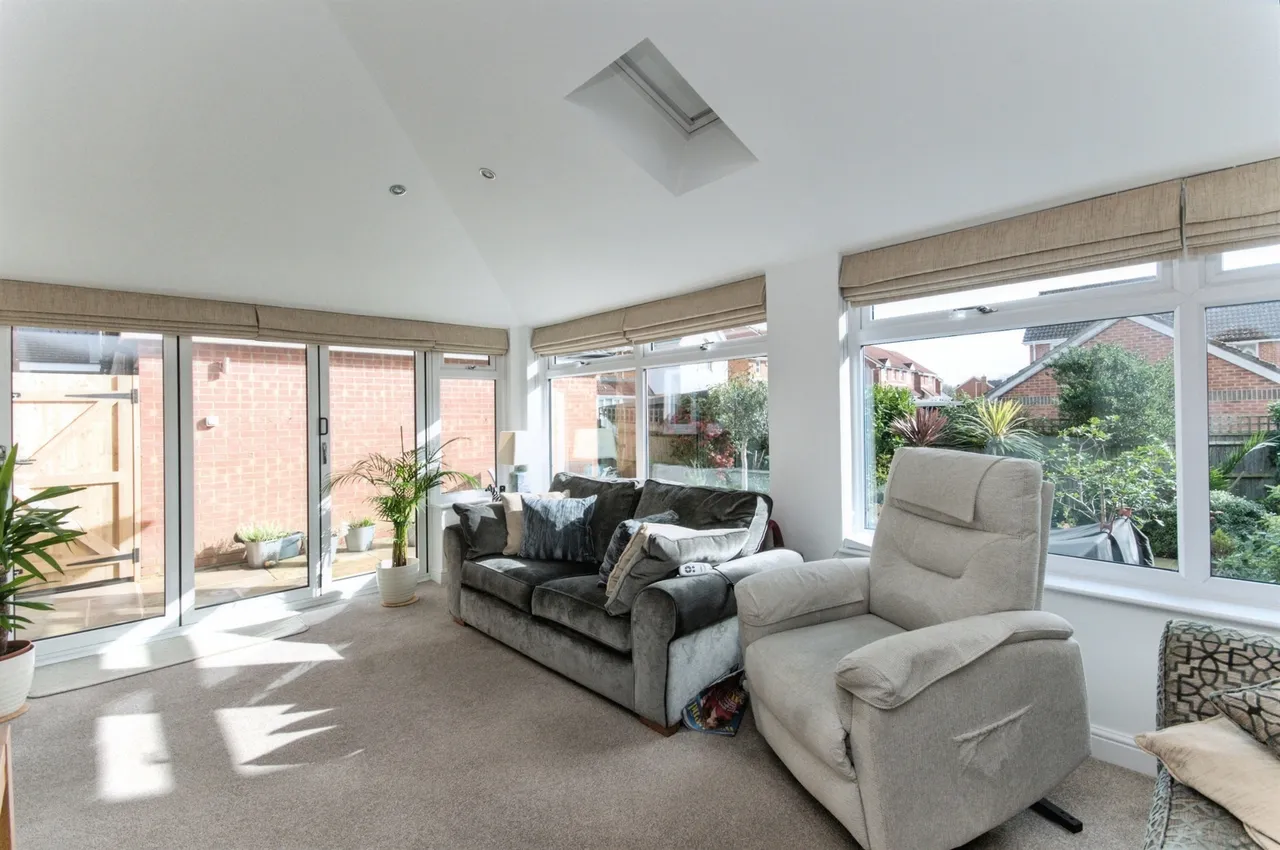 Pride View, Stone Cross, BN24, photo 14