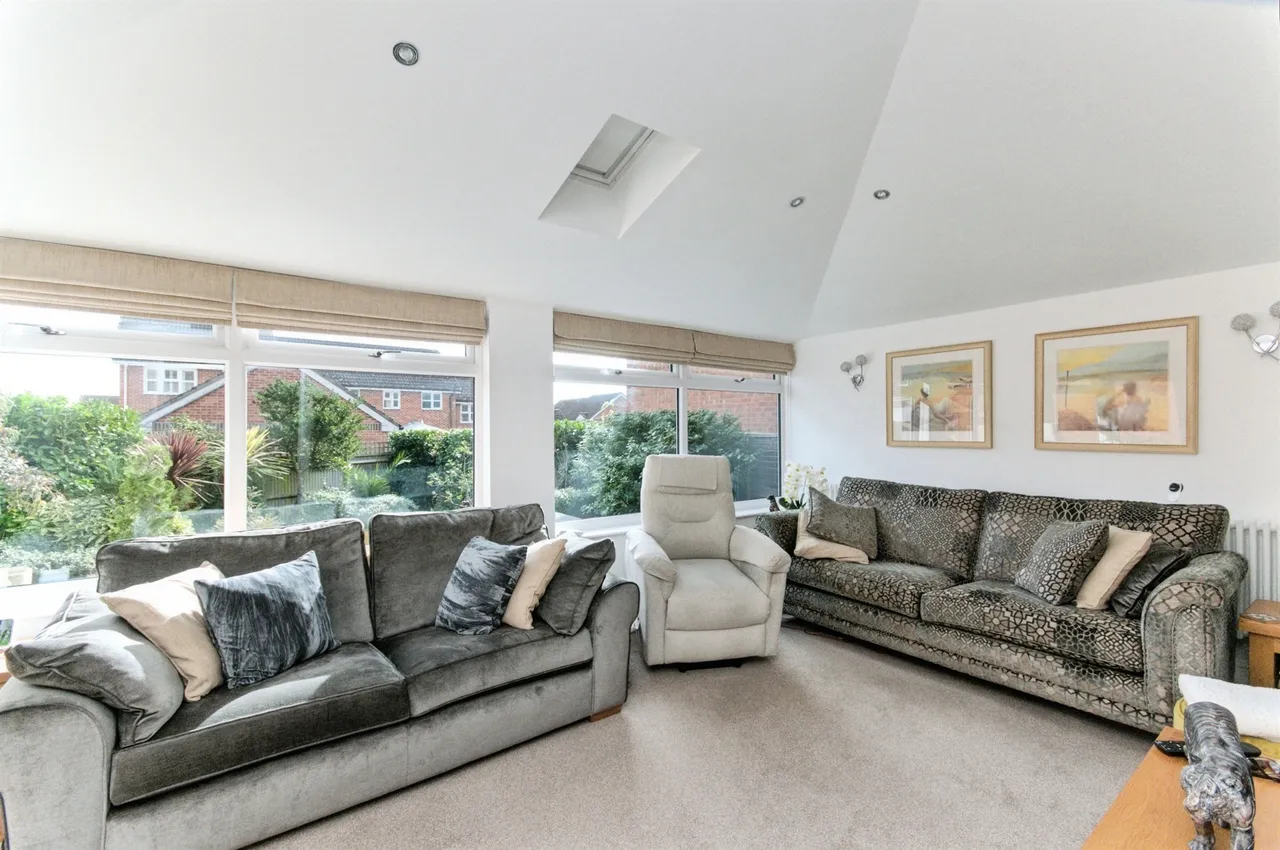 Pride View, Stone Cross, BN24, photo 21