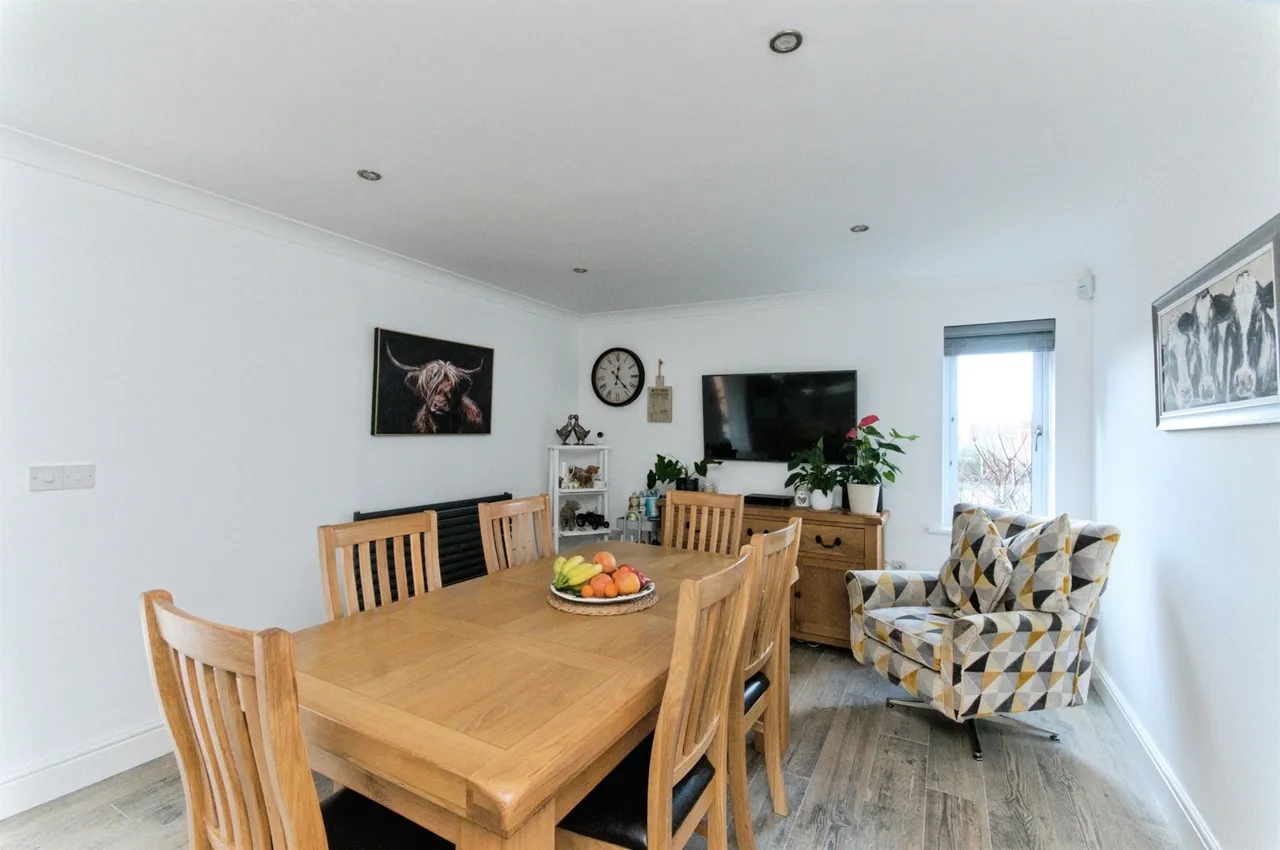 Pride View, Stone Cross, BN24, photo 16