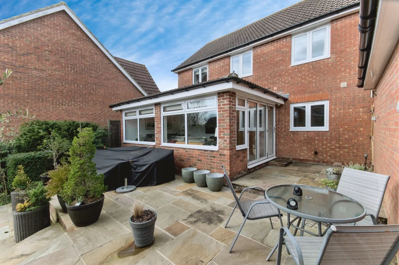 Pride View, Stone Cross, BN24, photo 32