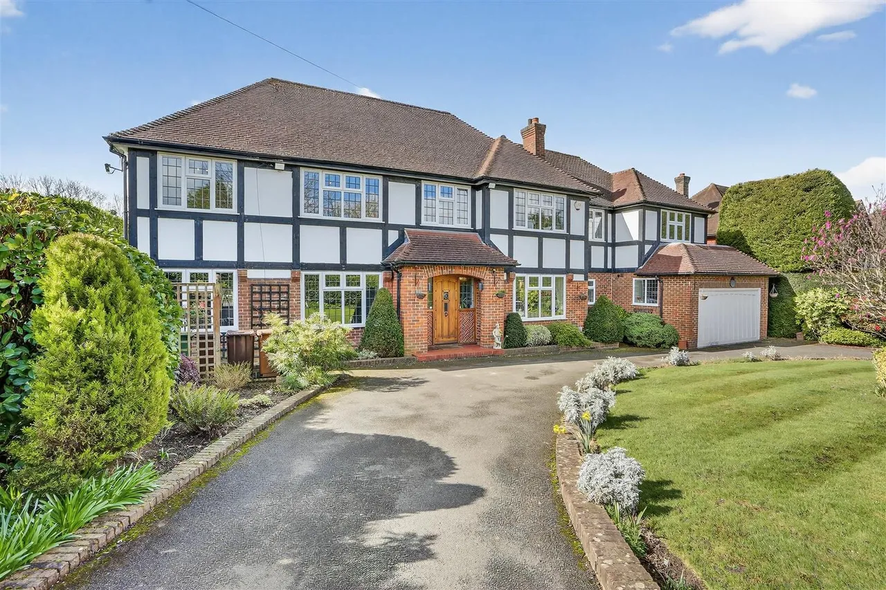 Golf Side, South Cheam, SM2 7EZ, photo 62
