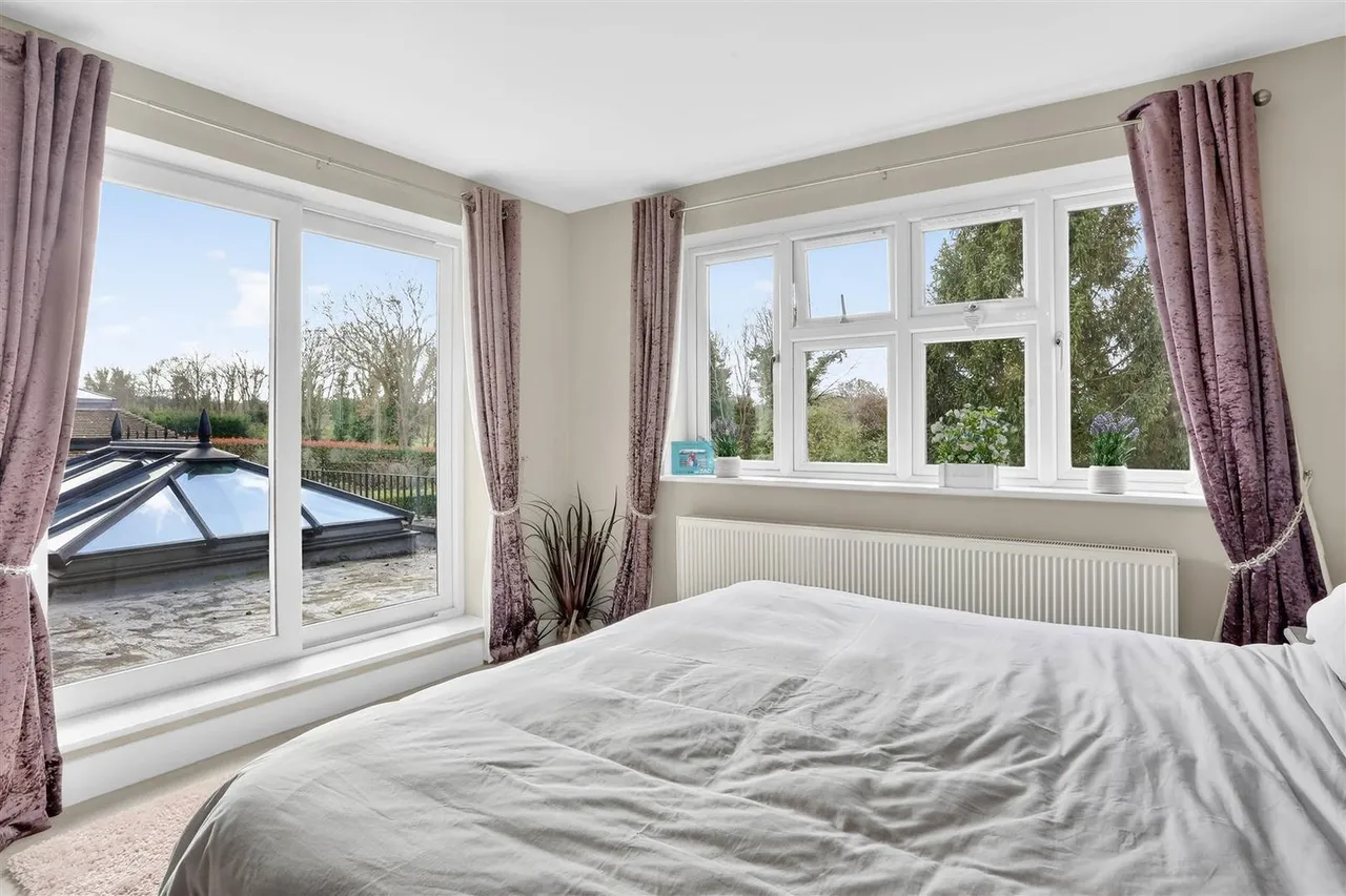 Golf Side, South Cheam, SM2 7EZ, photo 45