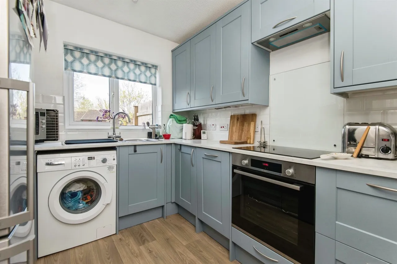 Honeylands Drive, Exeter, photo 5