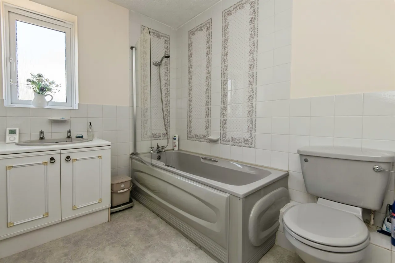 Honeylands Drive, Exeter, photo 10