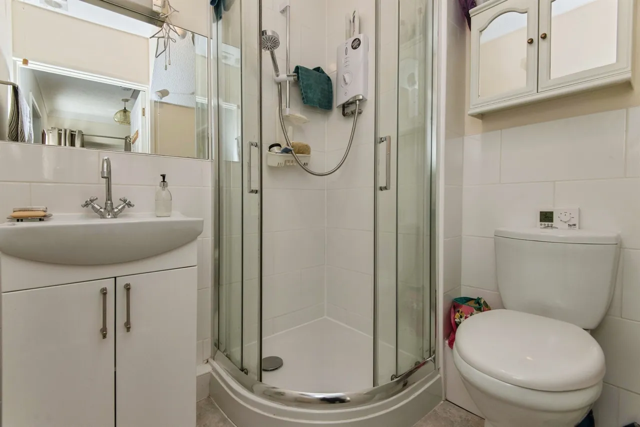 Honeylands Drive, Exeter, photo 11