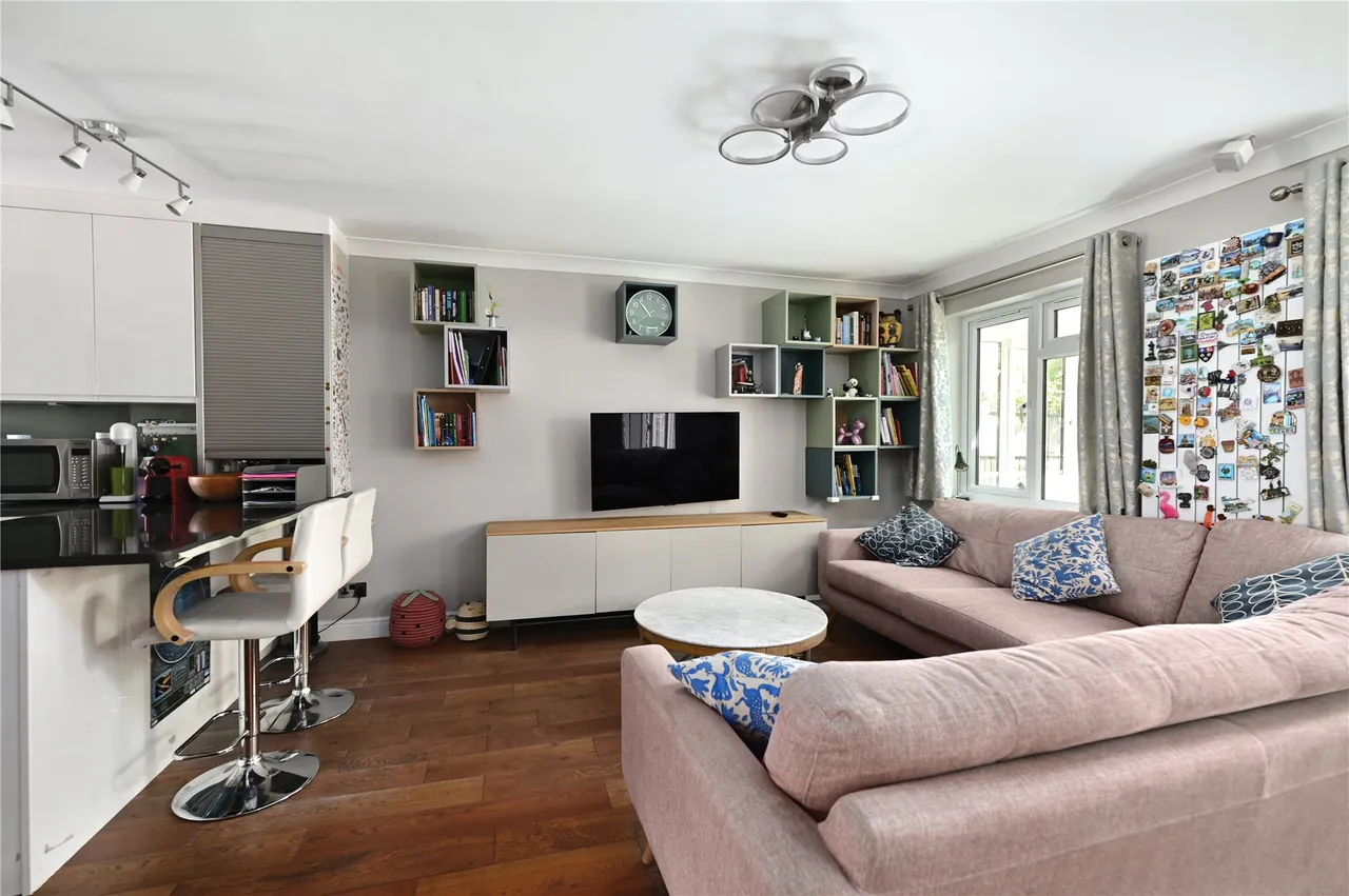 Park Road, Egham, TW20, photo 6