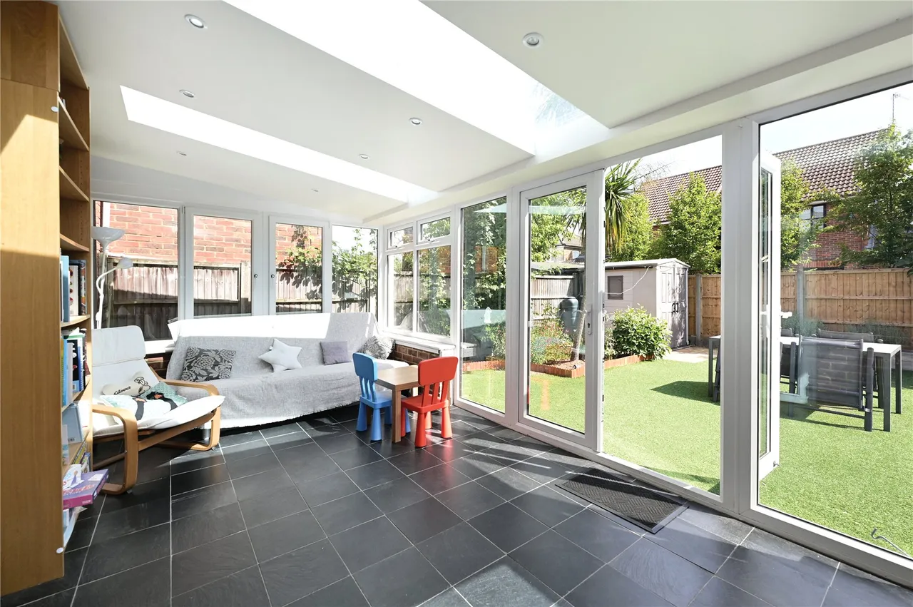 Park Road, Egham, TW20, photo 4