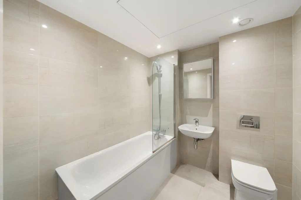 178 Eastcote Lane, Harrow, photo 6