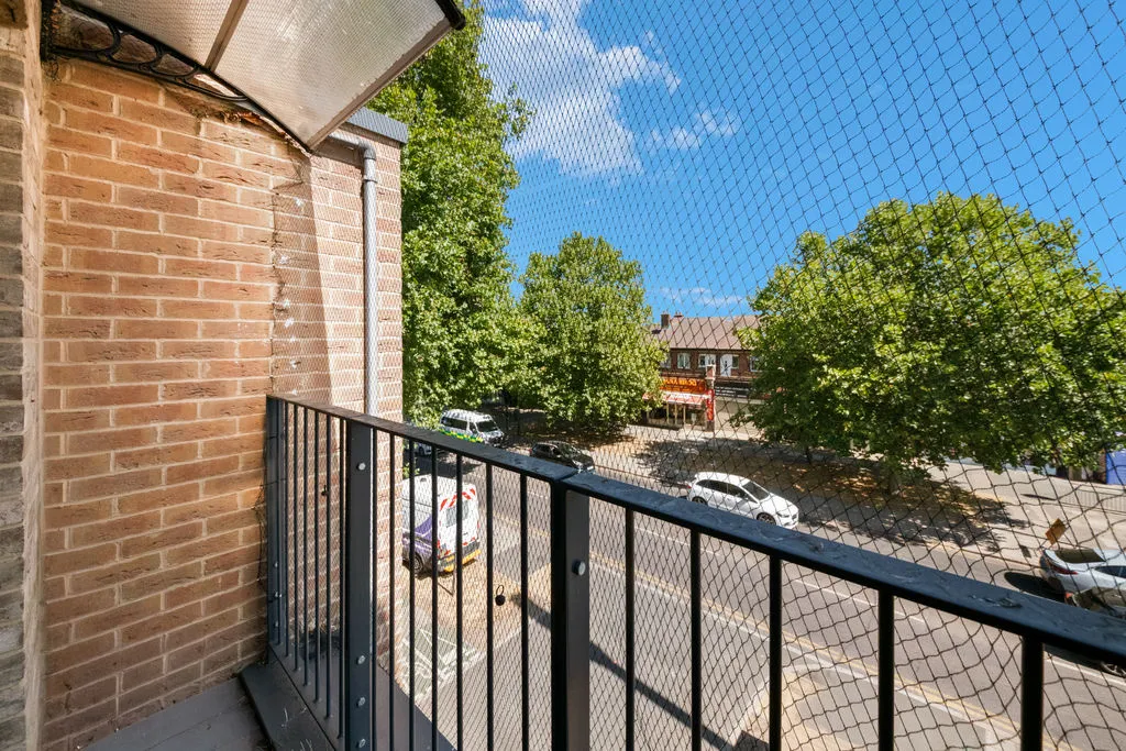 178 Eastcote Lane, Harrow, photo 10
