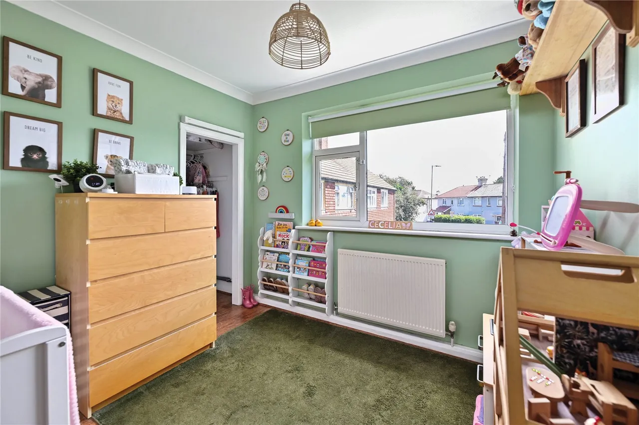 Chertsey Road, Ashford, TW15, photo 7