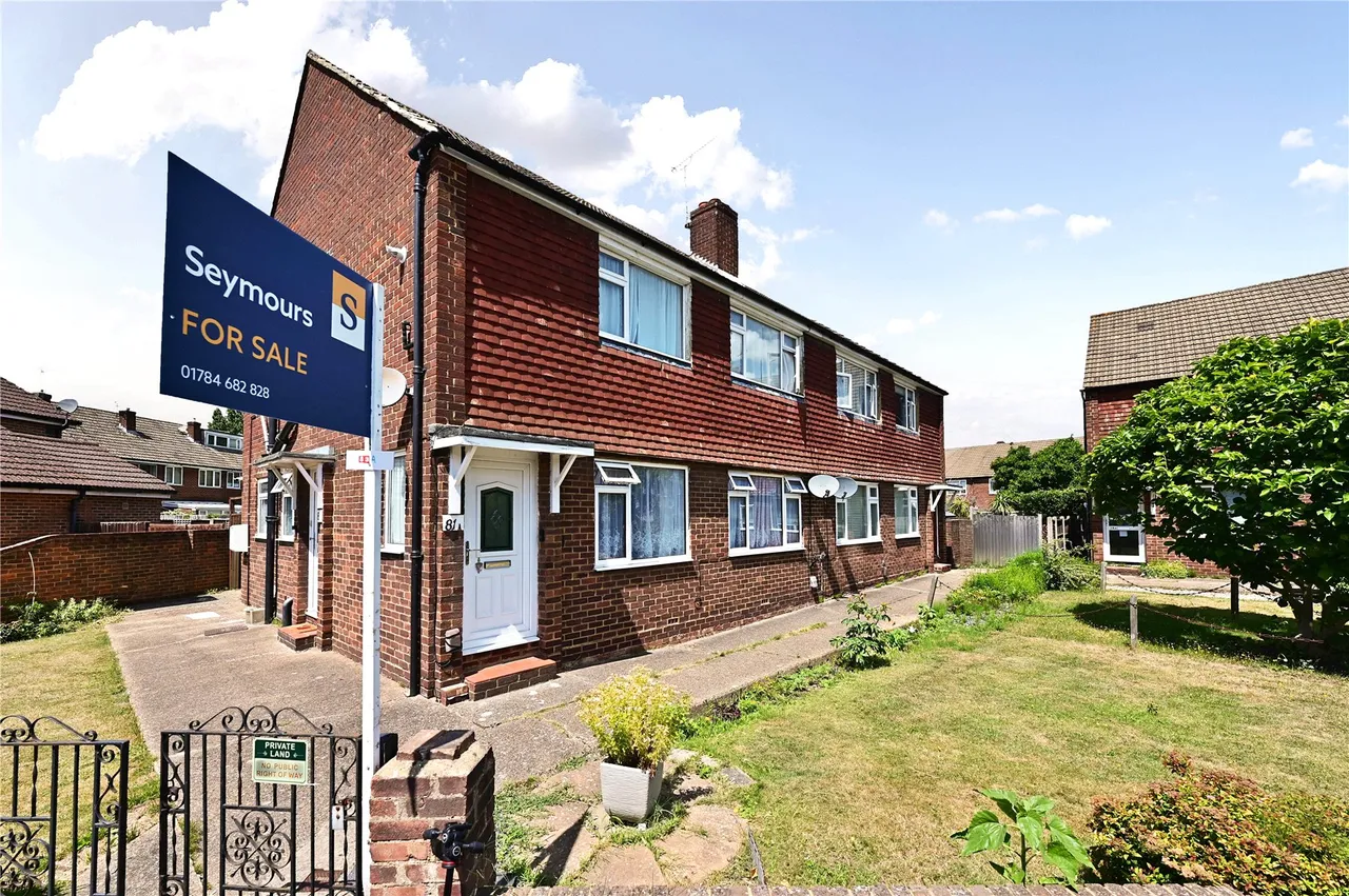 2 bed flat for sale, Chertsey Road, Ashford, TW15