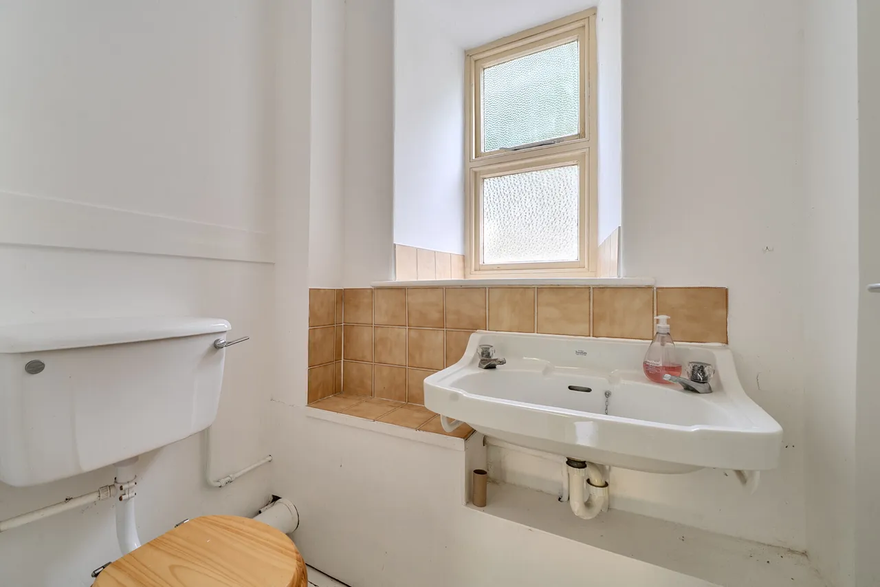 Giddynap Lane, Inchbrook, GL5, photo 9