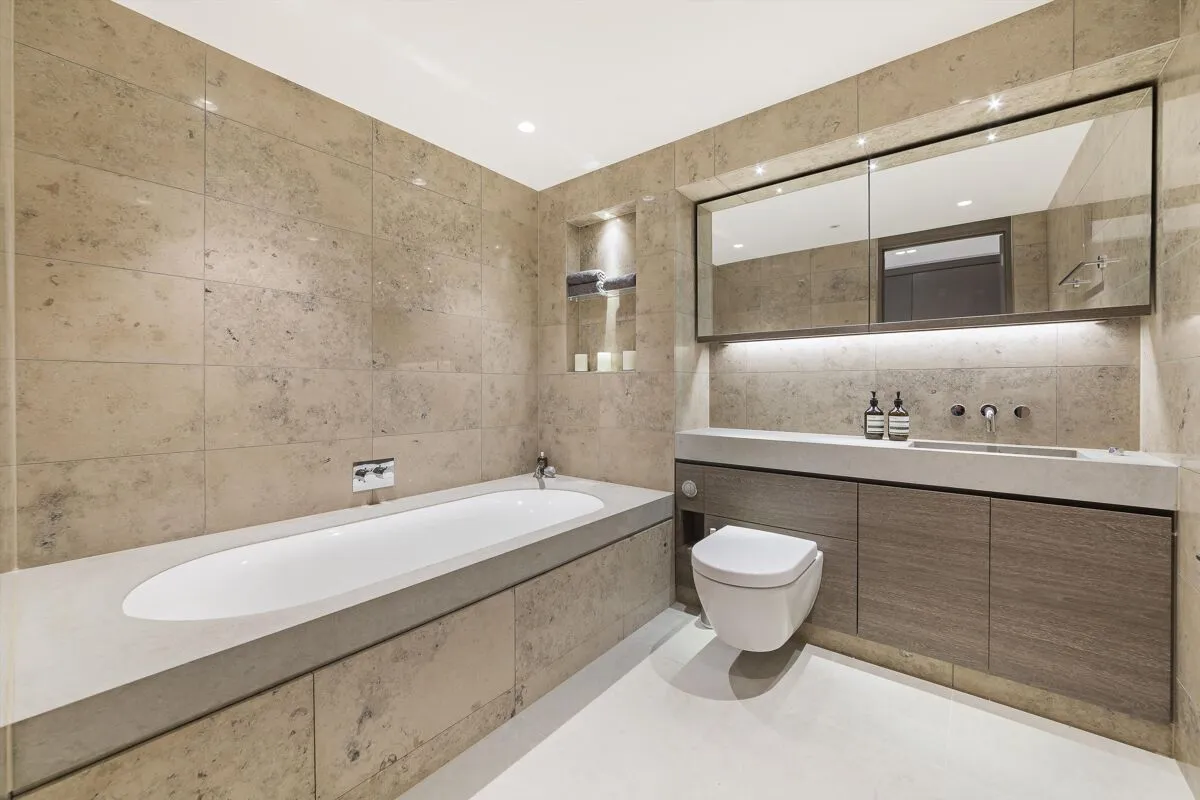 Blackfriars Road, London, SE1, photo 13