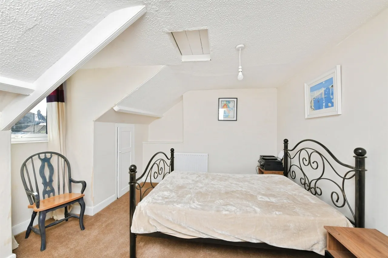 Adelaide Street, Stonehouse, Plymouth, photo 9