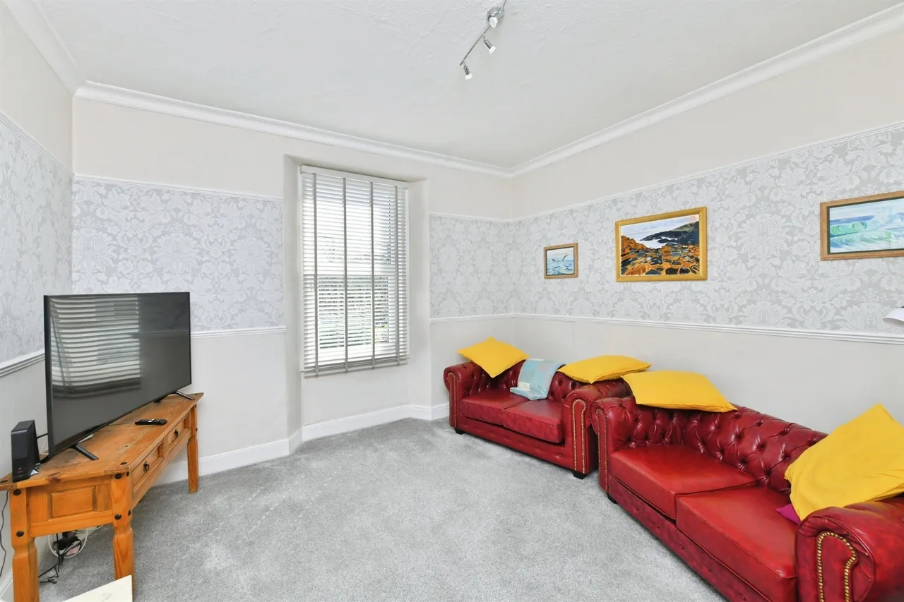 Adelaide Street, Stonehouse, Plymouth, photo 15