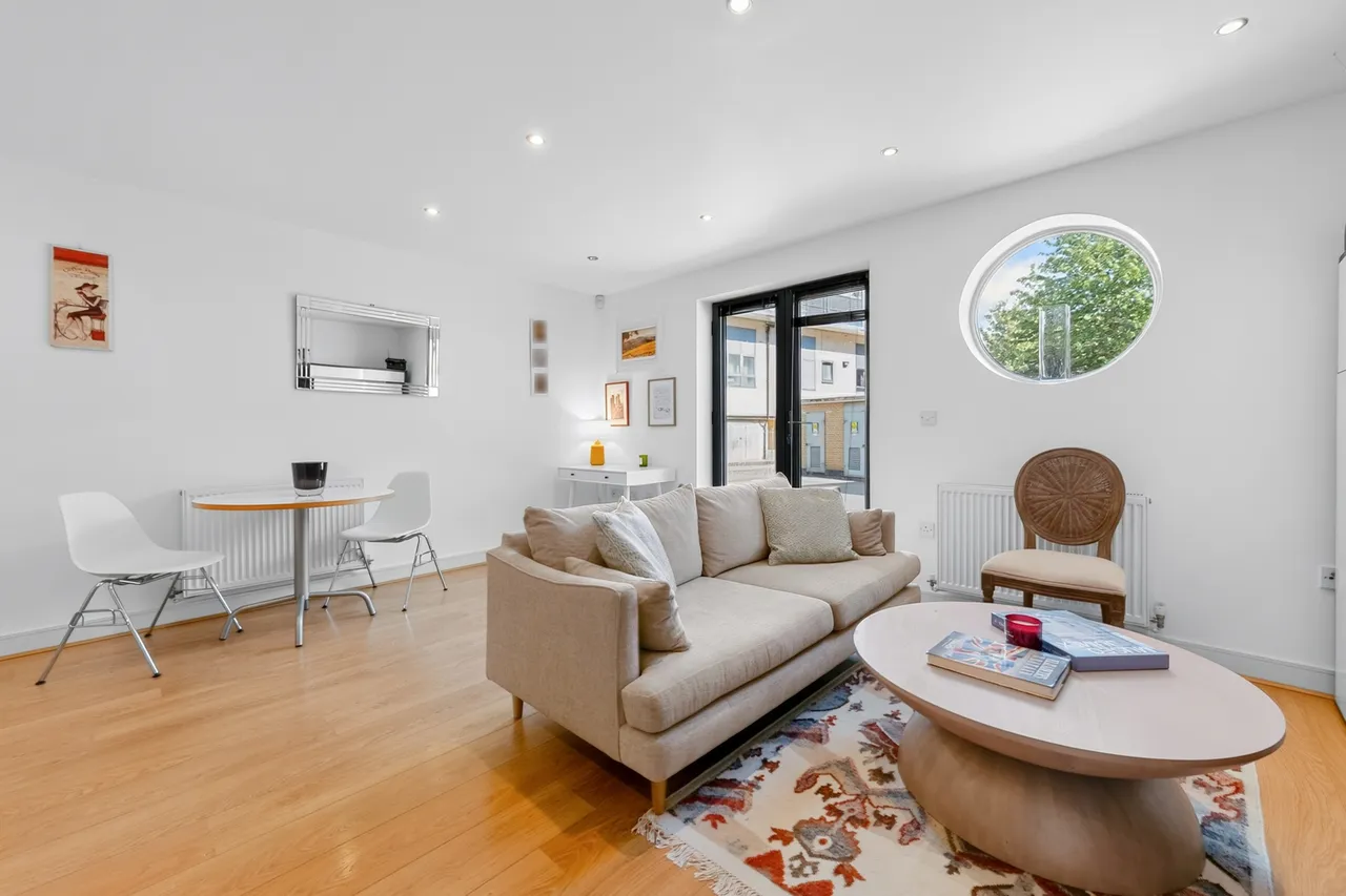 Challis House, Battersea, SW11, photo 3
